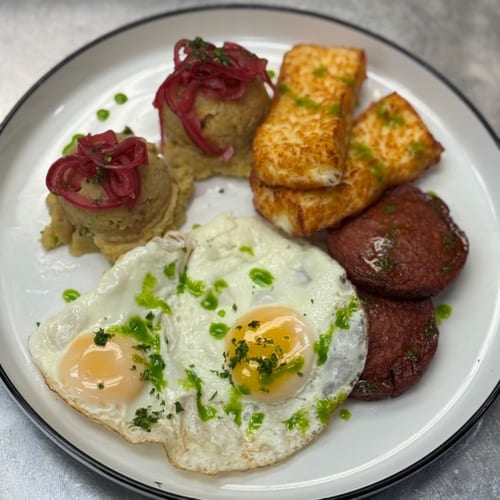 Mangu Con Tres Golpes.